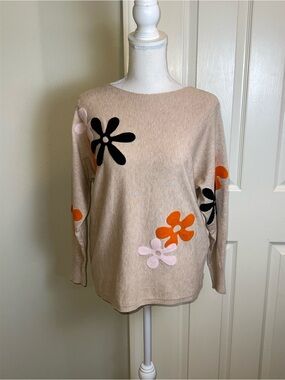Aaeda Floral Appliqués Sweater